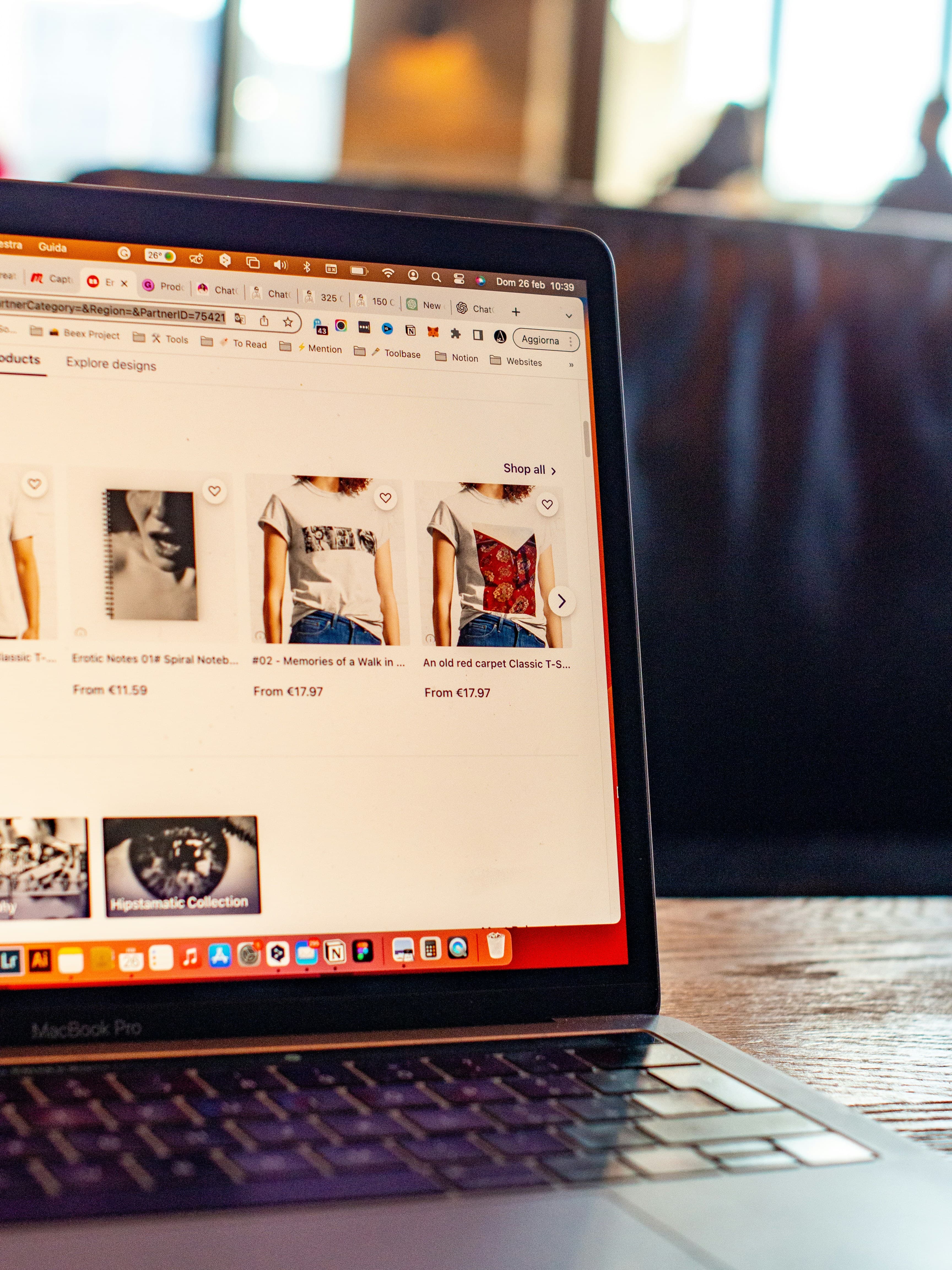 Retail & eCommerce